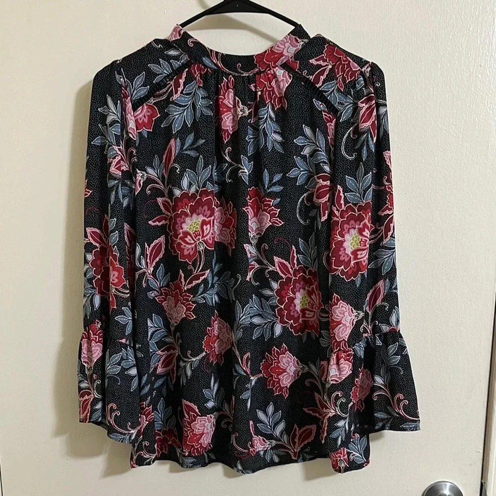 EUC Loft Floral 3/4β Sleeve Blouse